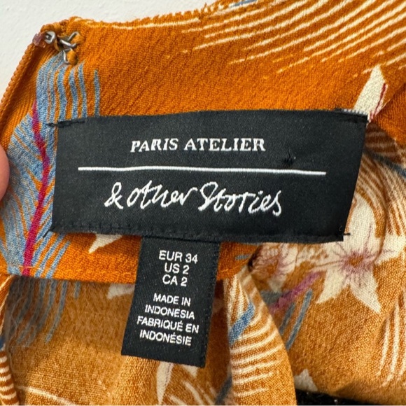 & Other Stories Vintage Style Long Sleeve
Floral Dress - Picture 3 of 3